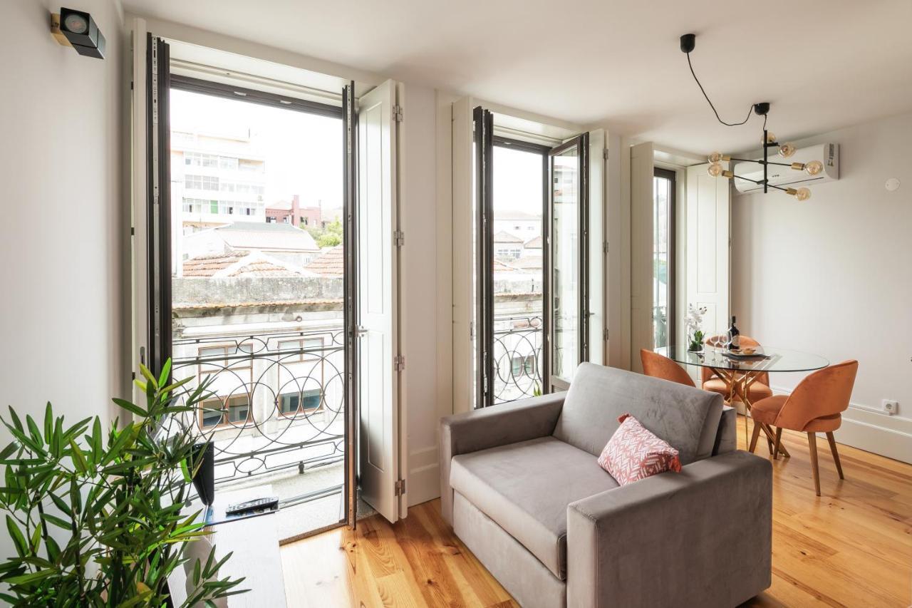 Bright Studio Near Douro River - With Balcony Porto Bagian luar foto