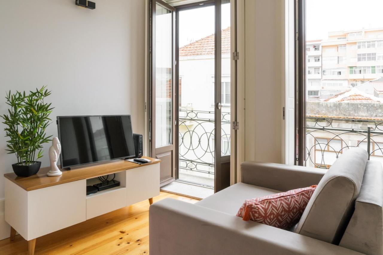 Bright Studio Near Douro River - With Balcony Porto Bagian luar foto