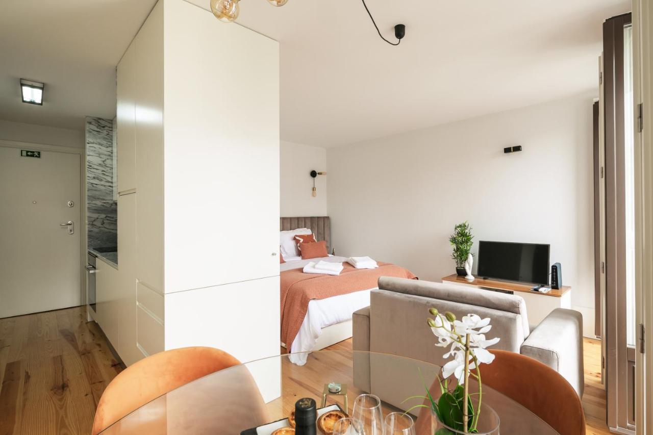 Bright Studio Near Douro River - With Balcony Porto Bagian luar foto